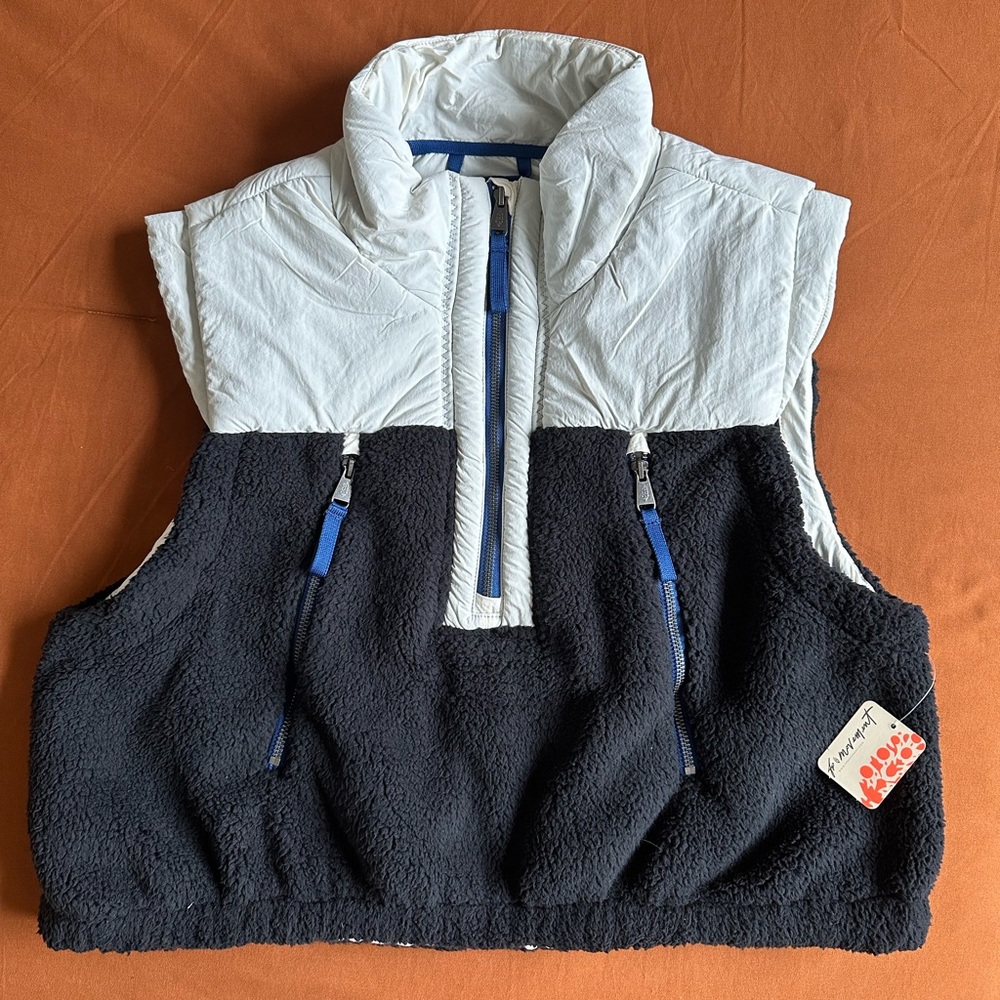 NEW - FREE PEOPLE MOVEMENT JOURNEY AHEAD VEST IN IVORY COMBO